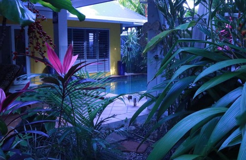 Port Douglas House | Cosy Studio