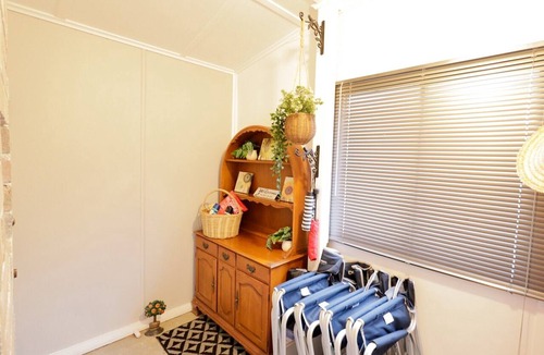 Tenterfield Apartment | Cosy Sun-Filled Cottage