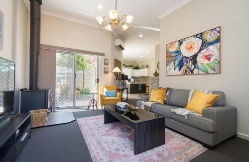 Golden Point Villa | Cottage D'Or