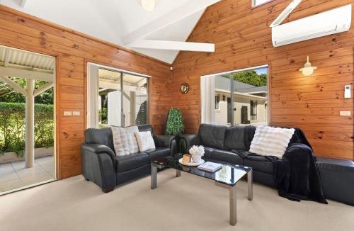 Boambee House | Cottage on Boambee