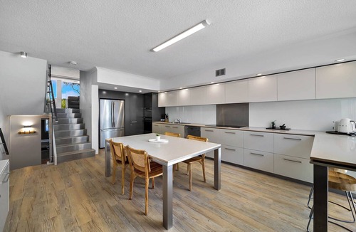 Maroochydore Apartment | Cotton Tree Beach Front 3 Bedroom Townhouse