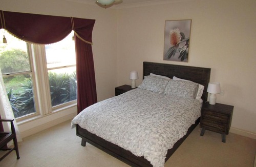 Melville House | Country Comfort