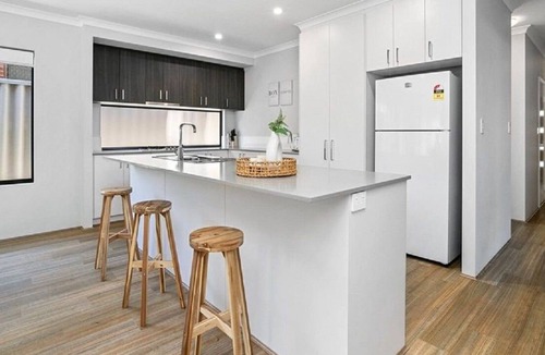 Wandi Apartment | Couple’s Contemporary Getaway