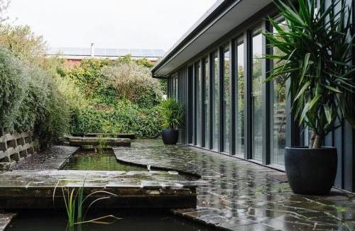 Daylesford House | Cousin Gilbert Daylesford