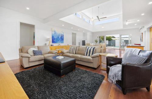 Sorrento House | Couta Coastal Haven