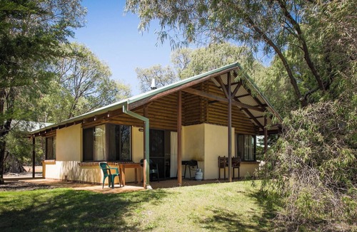 Yallingup Cottage | Cowslip Cottage-Peaceful and Spacious