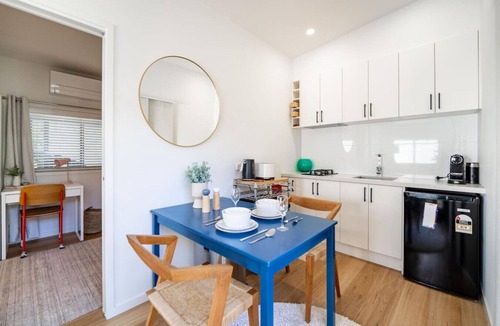 Clayfield House | Cozy 1-Bed, 1-Bath in Clayfield, Near Brisbane CBD