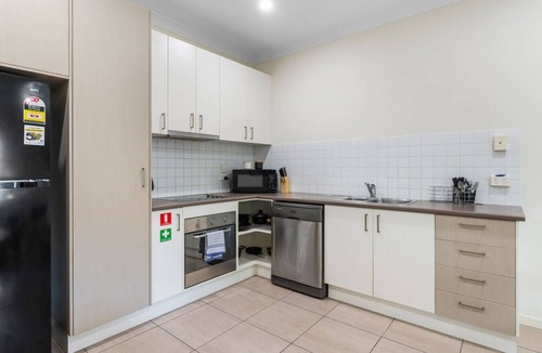 Mount Warren Park House | Cozy 2BR Retreat in Peaceful Mount Warren Park
