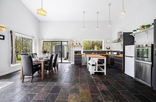 Bilpin Apartment | Cozy 3BR 1BA Home with Yard & Game Room Access H1