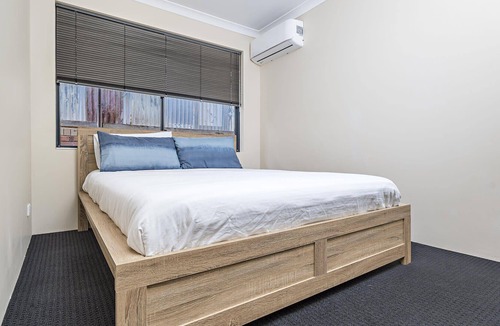 Geraldton House | Cozy 4BR home in Geraldton: explore attractions, nearby beach = Family getaway!