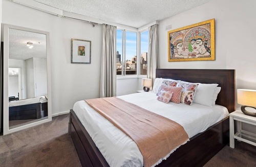 Chinatown Apartment | Cozy City Living in Unbeatable Location