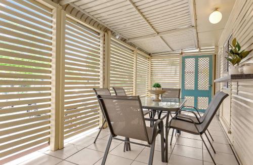 Woolloongabba Apartment | Cozy & Comfy 2BR Apt w/Parking, Balcony & Wi-Fi