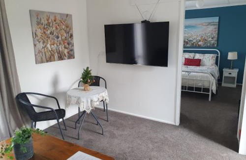 Marong House | Cozy Home Style Accommodation