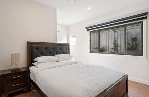 Kambah House | Cozy Kambah 1 Bedroom Near Shops & Parks