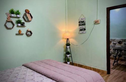 Sualkuchi Apartment | Cozy Mint