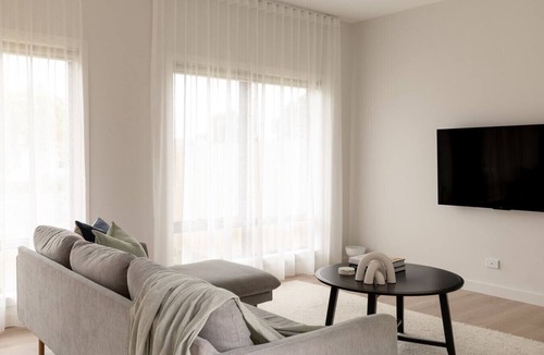 Noble Park House | Cozy Modern Hideaway | Noble Park