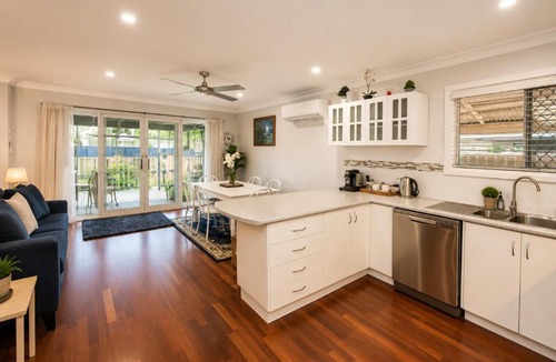 West Busselton House | Cozy Pet-Friendly Busselton Retreat