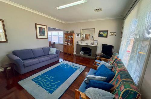 South Bunbury House | Cozy Retreat South Bunbury