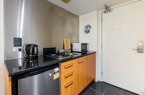 Chinatown Apartment | Cozy Studio in the Heart of Melbourne's CBD