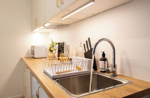 Mackenzie Apartment | Cozy Studio Suite in House - Private Bath and Kitchen