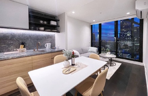 West Melbourne Apartment | Cozy west Melbourne 2b apartment