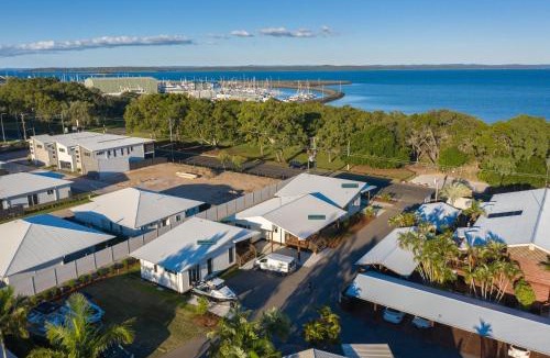Urangan Villa | Crab Cottages
