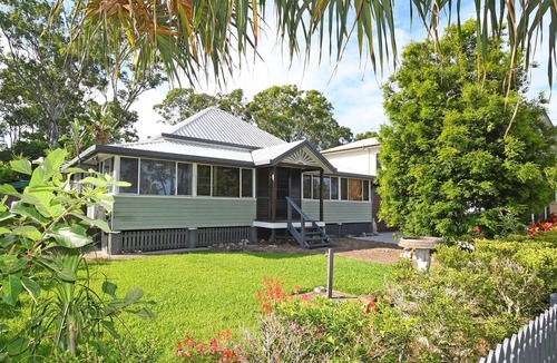 Toogoom House | Crab Shack on Moreton