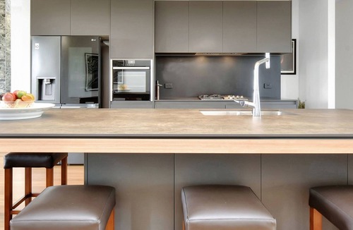 Elderslie House | Cranky Corner River View! Where Luxury Meets Nature