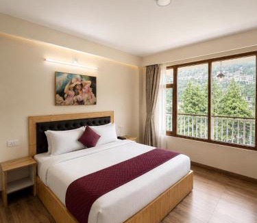 Manali Hotel | Crest Manali River View