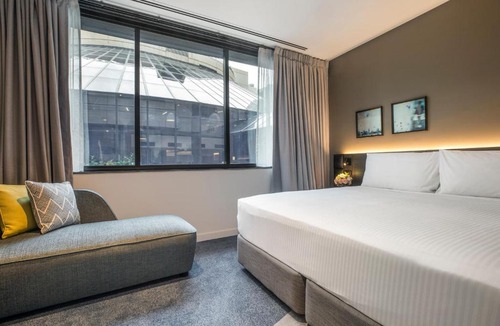 Docklands Hotel | Crowne Plaza Melbourne by IHG