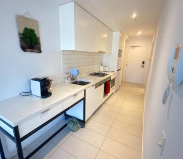 Southbank Apartment | CrownSide Suite