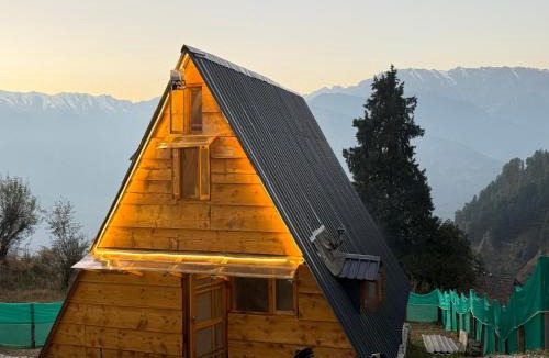 Manali Resort | Crystal peak cottage