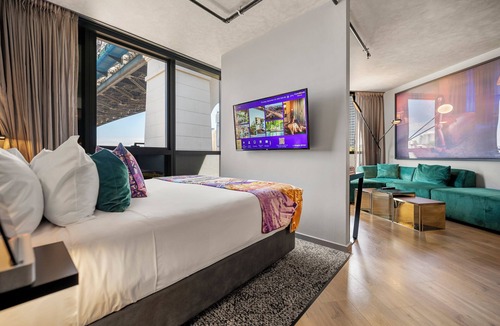 Brisbane Hotel | Crystalbrook Vincent