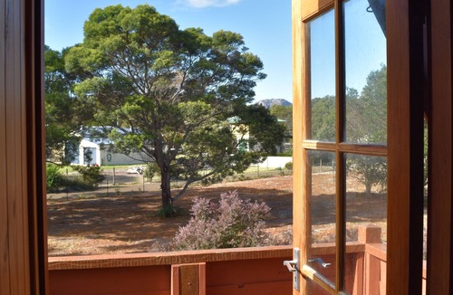 Coles Bay House | Currawong