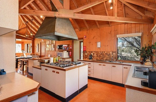 Dinner Plain Cabin | Currawong Lodge - Dinner Plain