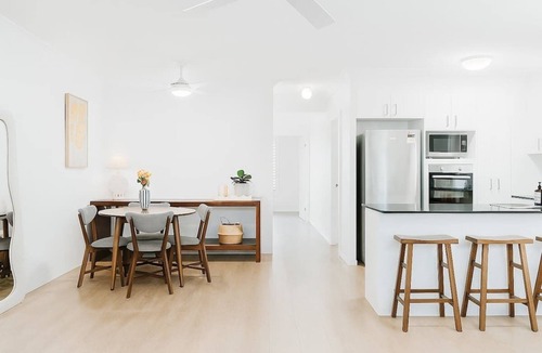 Palm Beach Apartment | Currumbin Two Bedroom Palm Beach Retreat