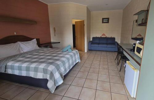 Yungaburra Hotel | Curtain Fig Motel