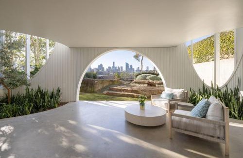 Glebe House | Curva, Glebe