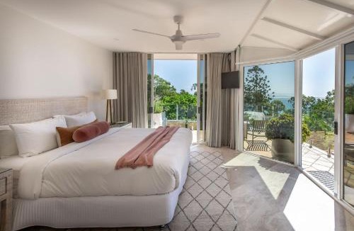 Noosa Heads Villa | 'Cuvee' - Beach, views, relax in style