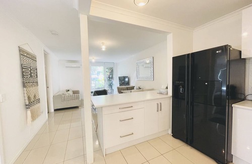 North Melbourne Apartment | D101 Charming apartment in North Melbourne