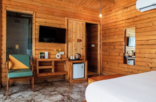 Morjim Resort | DALLAS BEACH RESORTS
