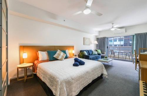 Darwin City Centre House | Darwin City Centre Apt Pool & Gym Free parking