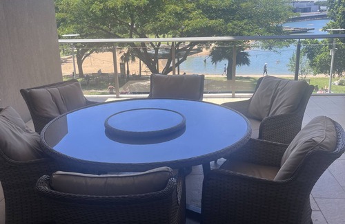 Darwin City Centre Apartment | Darwin Waterfront Apartment (3BDR) right on the waterfront lagoon