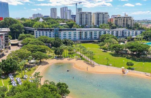 Darwin City Centre Apartment | Darwin Waterfront Penthouse