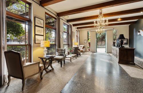 Orange Apartment | de Russie Boutique Hotel
