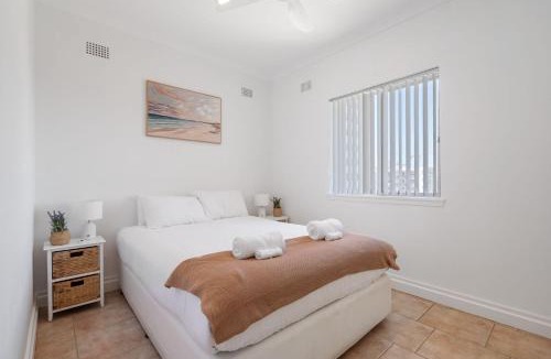 Forster Apartment | Debra Court 11