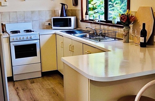 Port Willunga House | Decades. Retro, pet friendly holiday home.