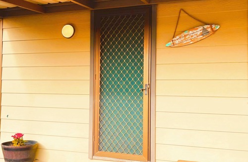 Port Willunga House | Decades. Retro, pet friendly holiday home.