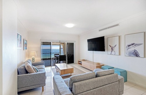 Brisbane Waterfront Apartment | Deep Blue 5 Moreton island