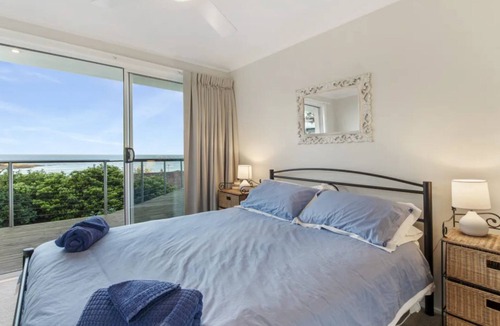 Mollymook Beach House | Deja View - Breathtaking Beach House in Mollymook